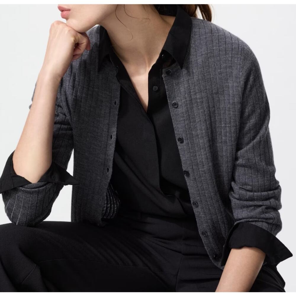 Uniqlo Merino Ribbed Short Cardigan in Gray